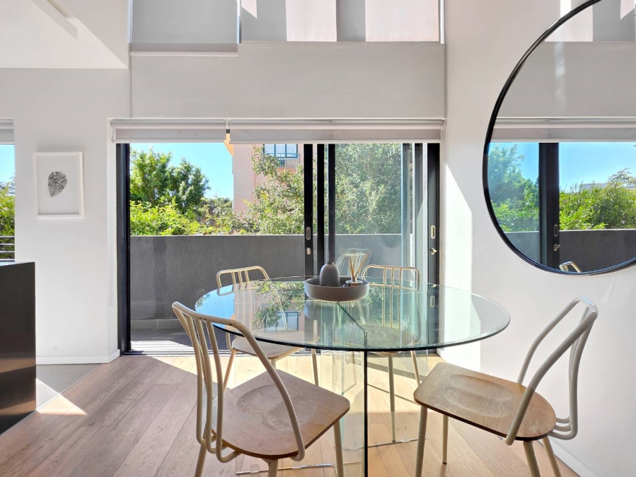 2 Bedroom Property for Sale in Sea Point Western Cape